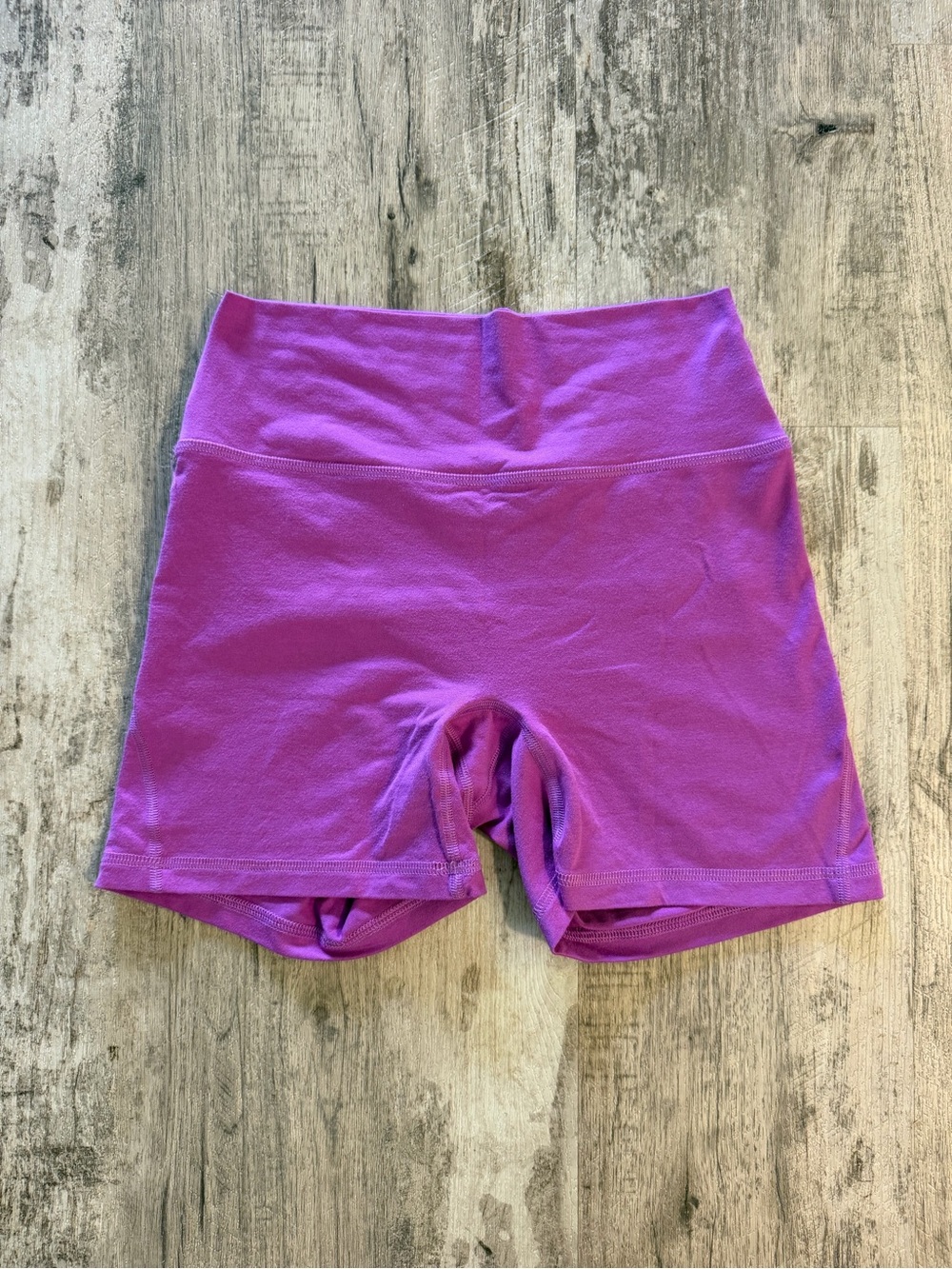 Fleo High-Waist Purple Women’s Active Shorts No Front Seam